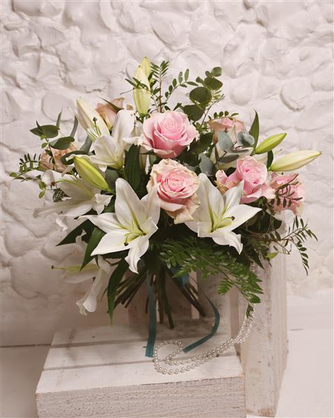 Oriental Lily And Pink Rose Bouquet